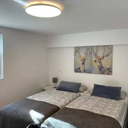 Semesterbostad Ferienhaus Gemuend *